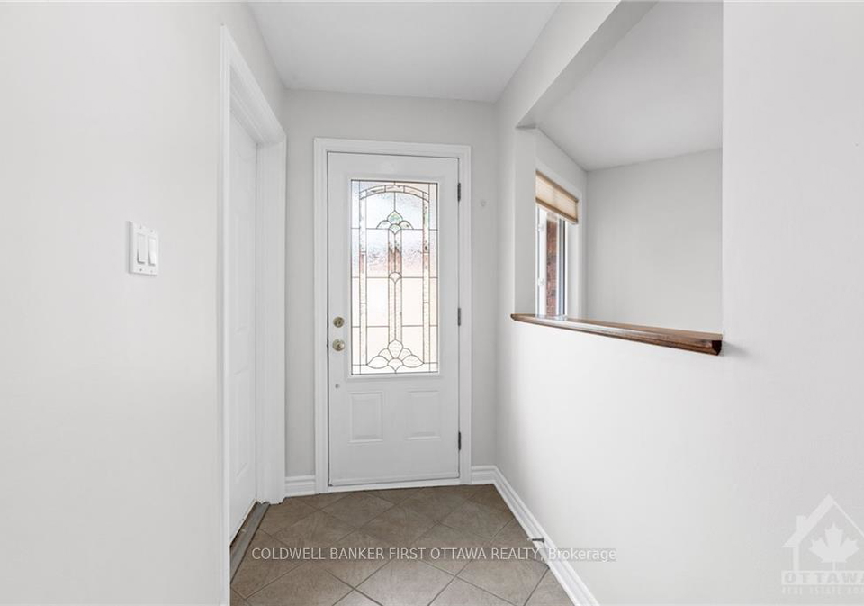 7-robarts-crescent-kanata-ontario-x12334640
