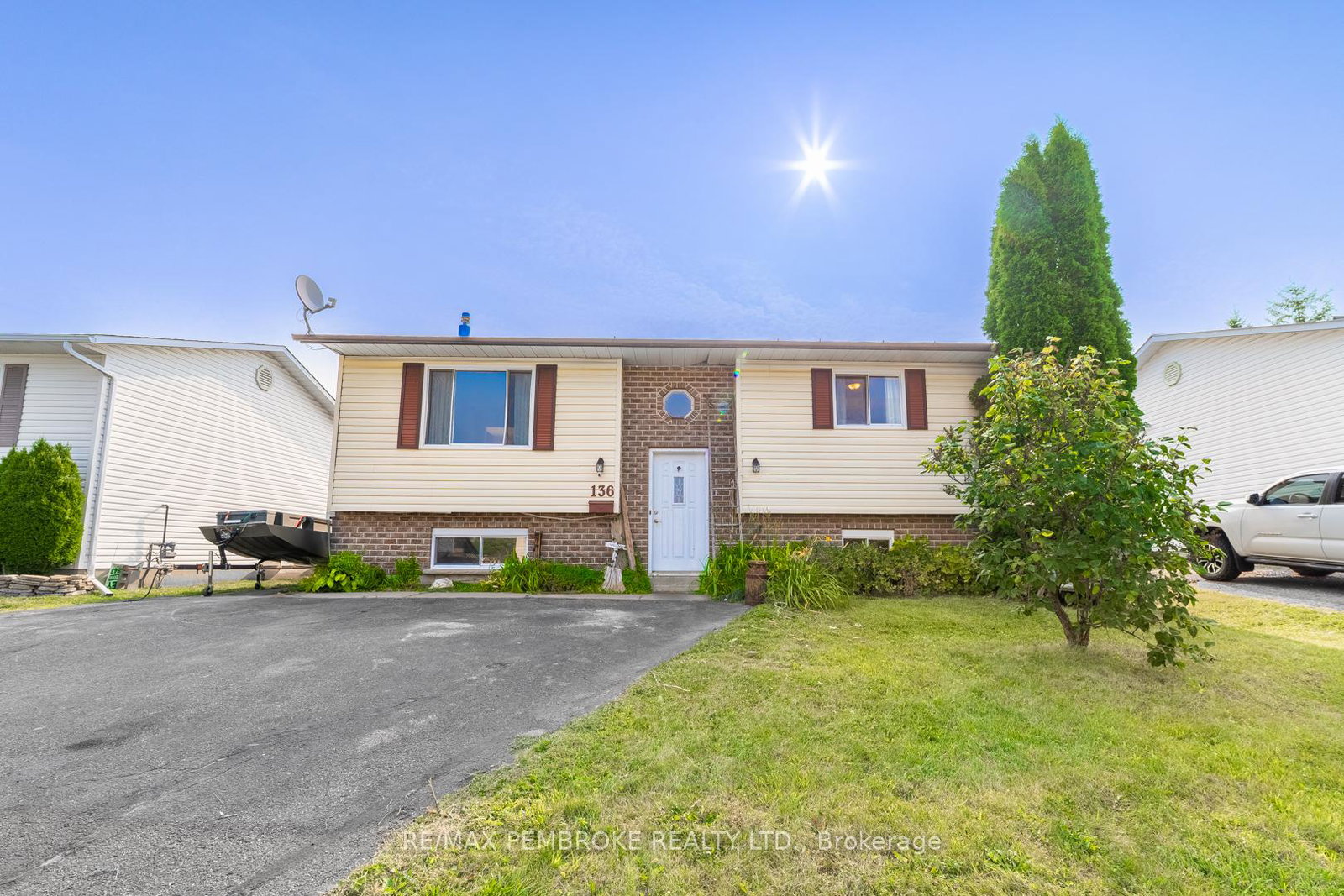 136-springfield-crescent-pembroke-ontario-x12335187