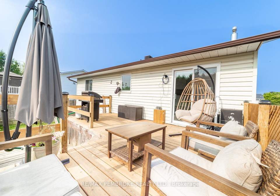 136-springfield-crescent-pembroke-ontario-x12335187