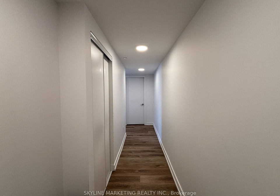 1-jarvis-street-hamilton-ontario-x12335386