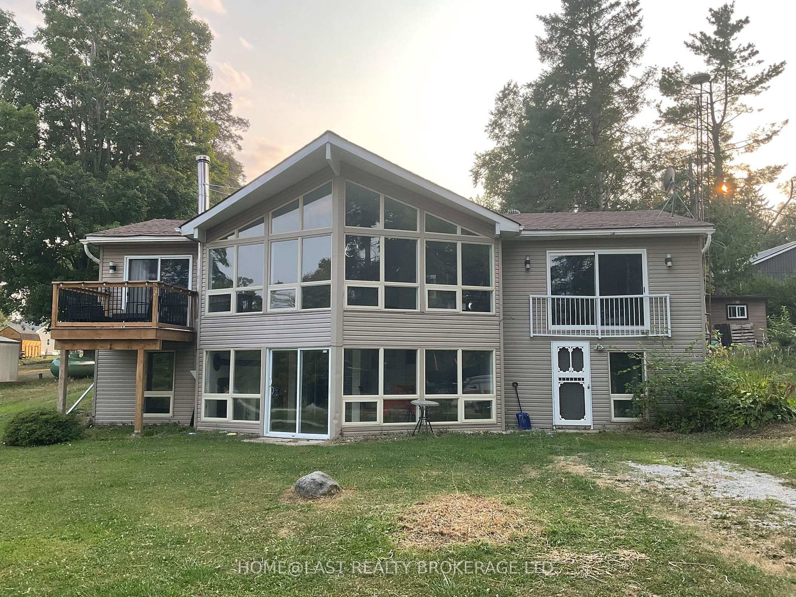 95-fulsom-crescent-kawartha-lakes-ontario-x12335480