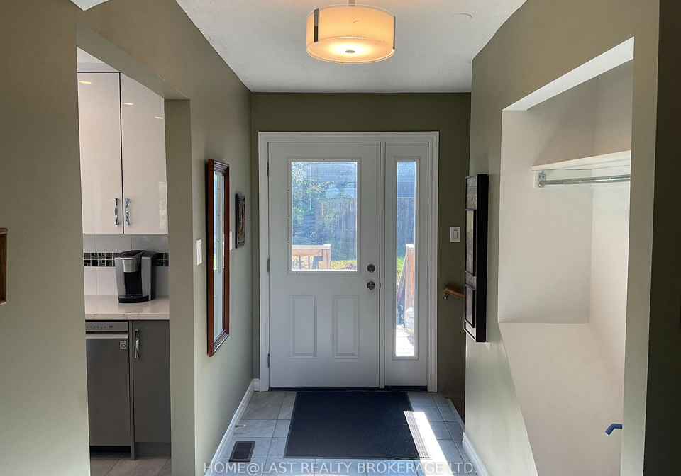 95-fulsom-crescent-kawartha-lakes-ontario-x12335480