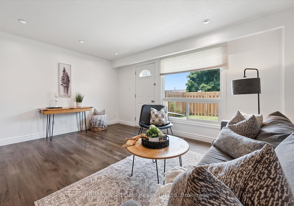 165-green-valley-drive-kitchener-ontario-x12335644