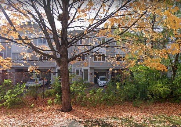 20-barnaby-private-ottawa-ontario-x12335810