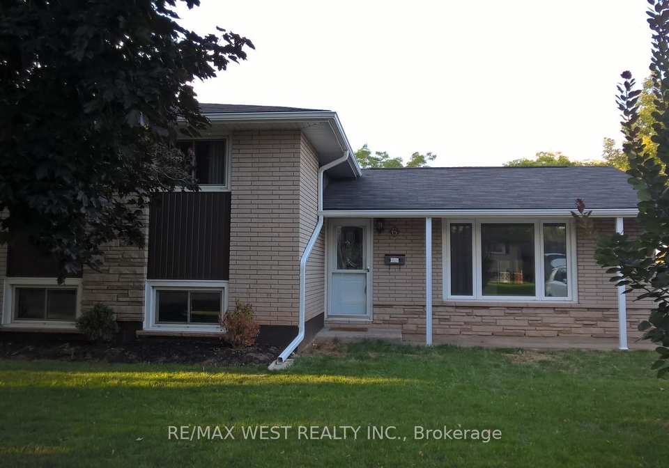 6-forest-road-grimsby-ontario-x12335841