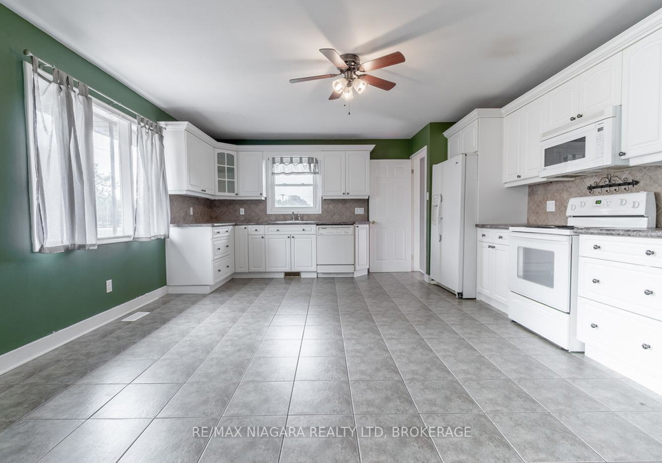 69-golden-boulevard-w-welland-ontario-x12336336