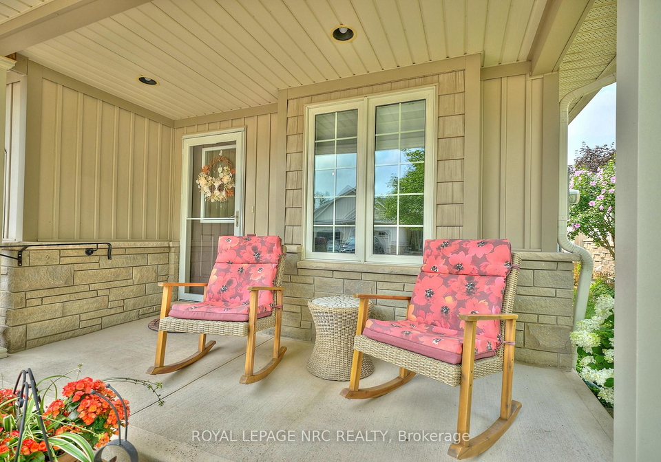 8-jenny-crescent-s-west-lincoln-ontario-x12336350