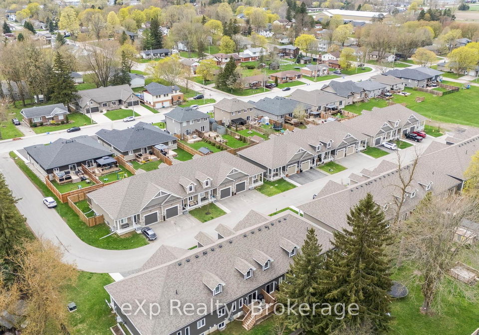 2george-street-n-minto-ontario-x12336373