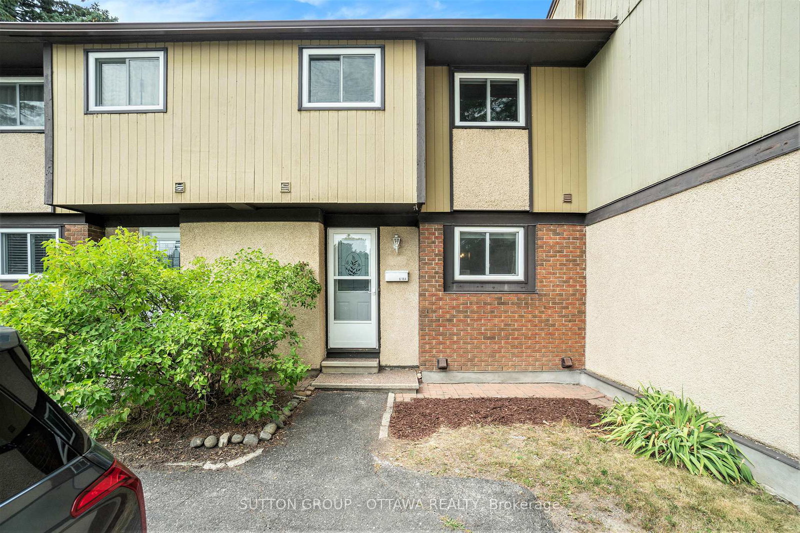 6164-brookside-lane-ottawa-ontario-x12336457