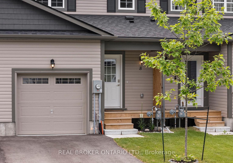 8-nicole-park-place-bracebridge-ontario-x12336603
