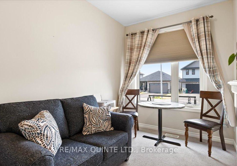 35-cypress-drive-belleville-ontario-x12336656