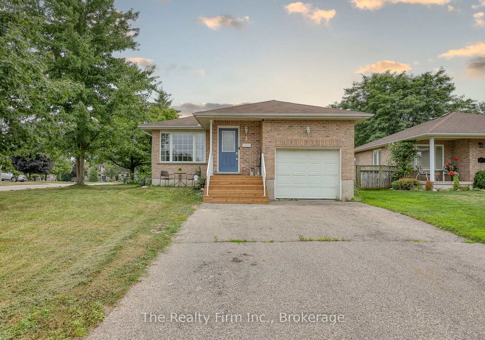 1-feltz-drive-ingersoll-ontario-x12336731