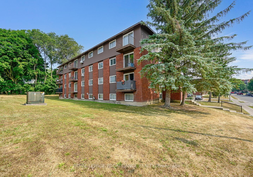 2-charlotte-place-brockville-ontario-x12336738