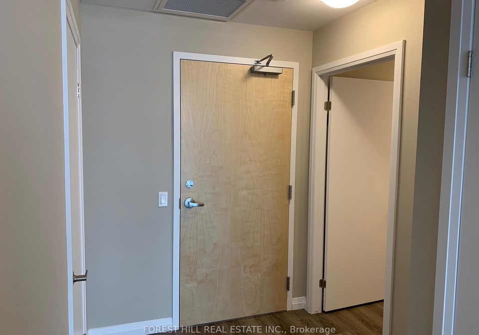 60-charles-street-w-kitchener-ontario-x12336956
