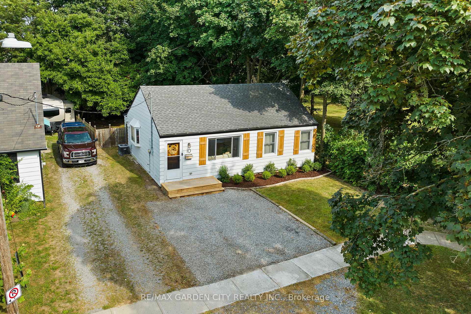 10-belfast-court-st-catharines-ontario-x12337006
