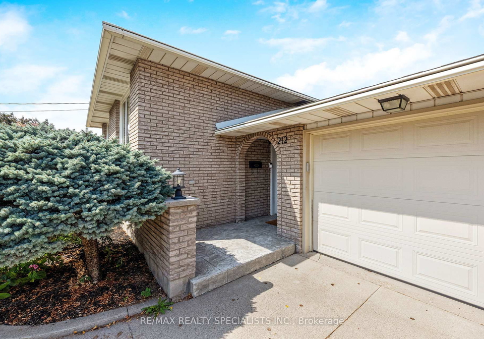 212-memorial-avenue-hamilton-ontario-x12337307