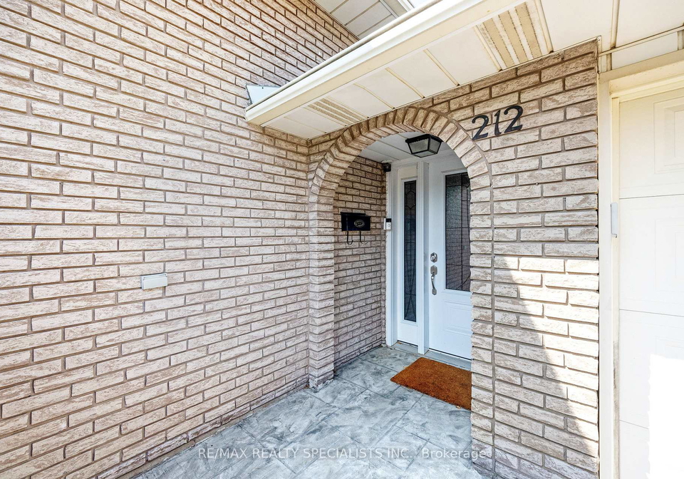 212-memorial-avenue-hamilton-ontario-x12337307