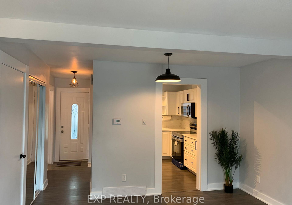 82-barrow-crescent-kanata-ontario-x12337315