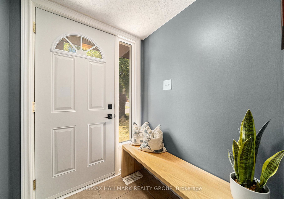 26-aldgate-crescent-ottawa-ontario-x12337607
