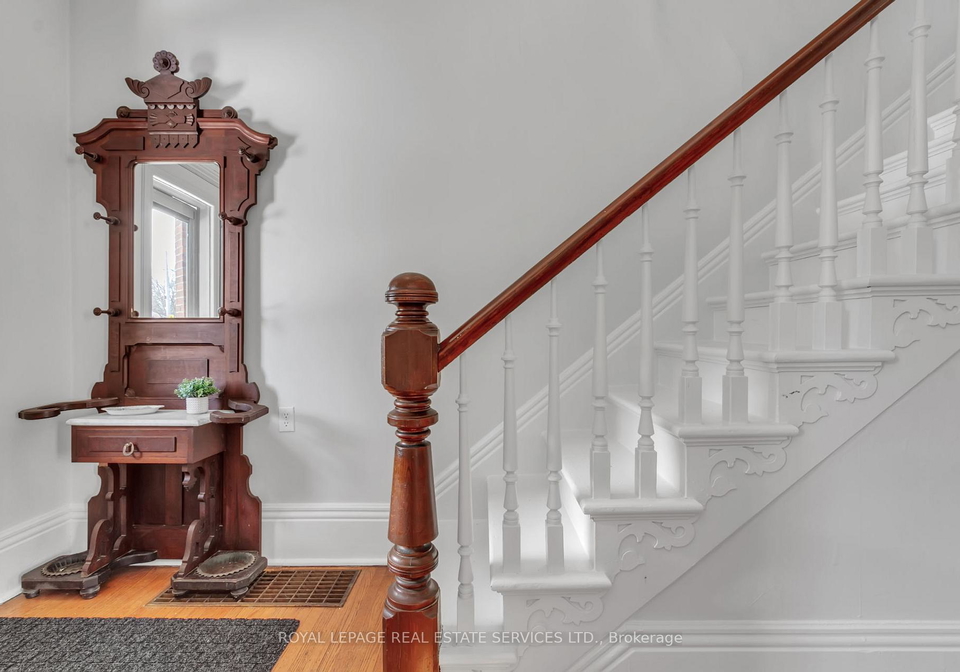 8-duff-street-hamilton-ontario-x12337678