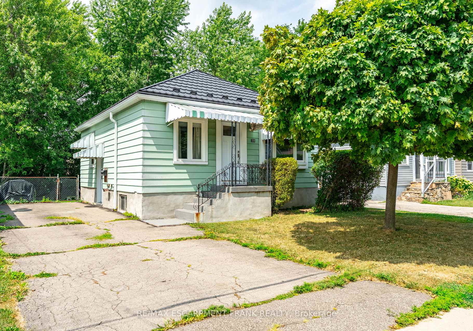 218-east-27th-street-hamilton-ontario-x12337913