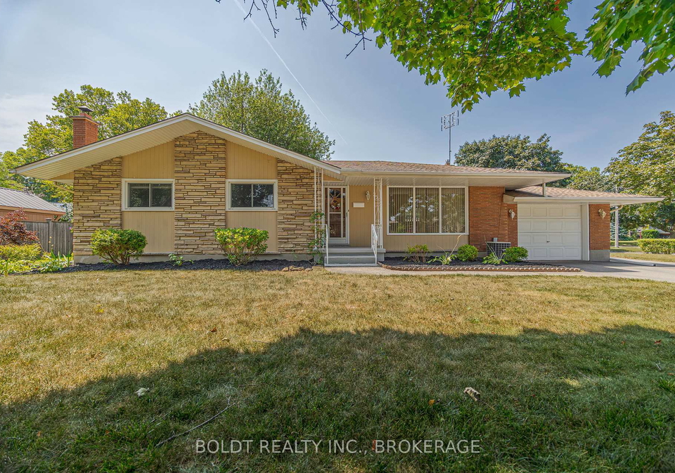 25-lockview-crescent-st-catharines-ontario-x12338630
