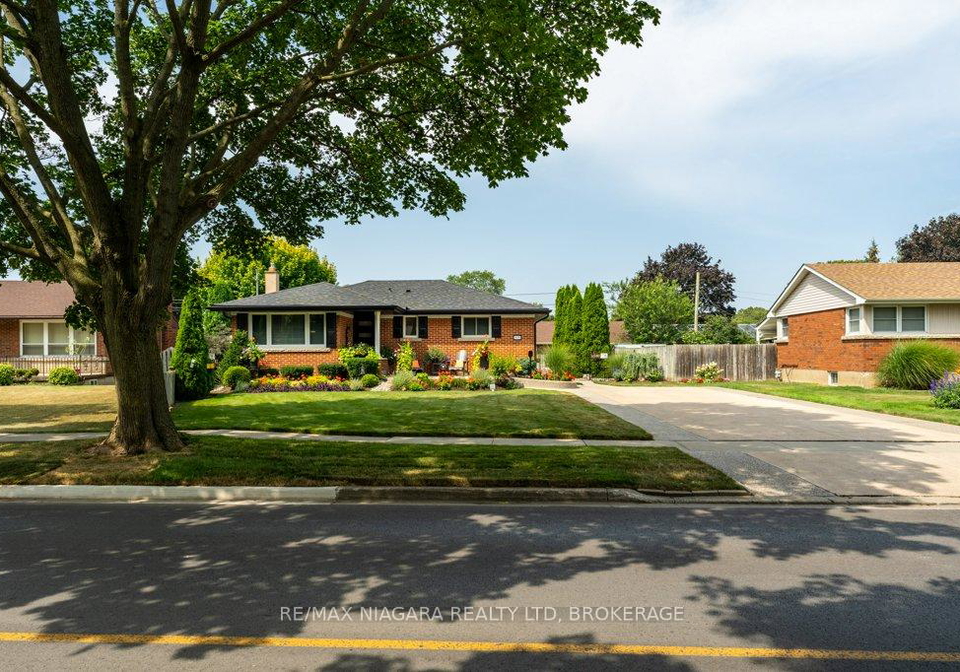 429-grantham-avenue-st-catharines-ontario-x12338745
