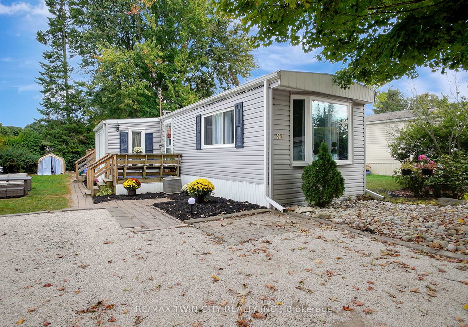 1294-8th-concession-road-w-hamilton-ontario-x12338913