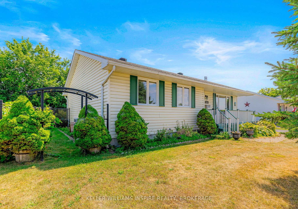 5327-maple-street-s-edwardsburghcardinal-ontario-x12339100