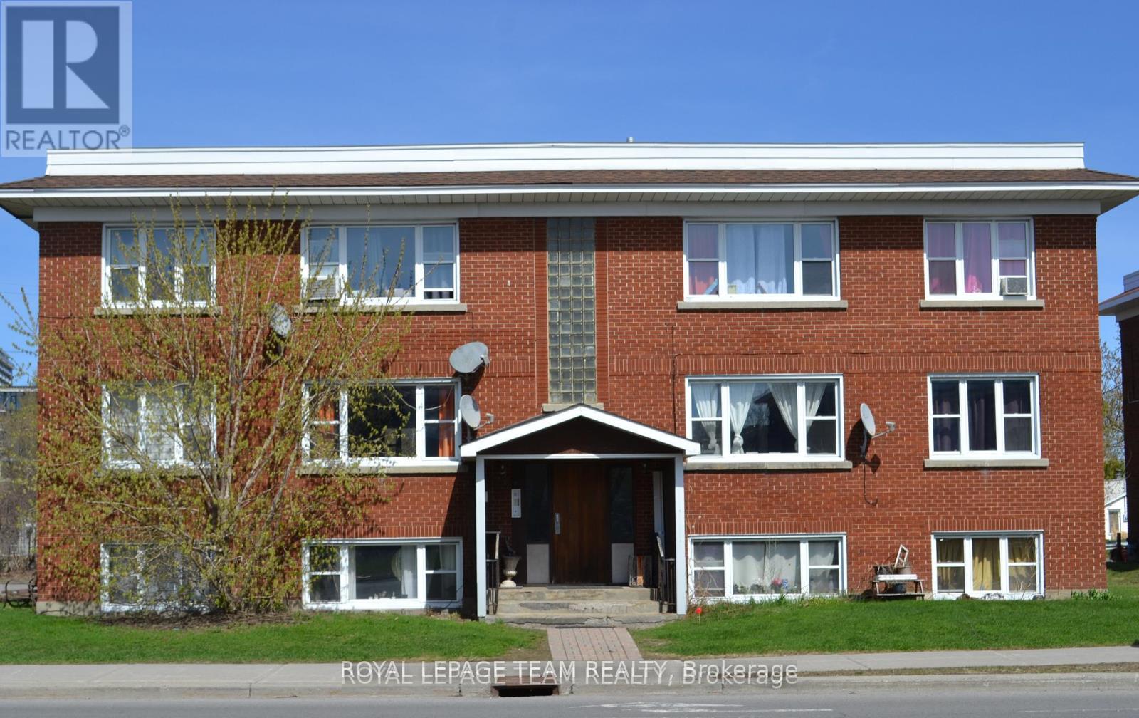 825-kirkwood-avenue-e-ottawa-ontario-x12339285