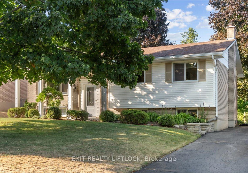 1540-redwood-drive-peterborough-west-ontario-x12339293