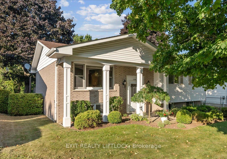 1540-redwood-drive-peterborough-west-ontario-x12339293