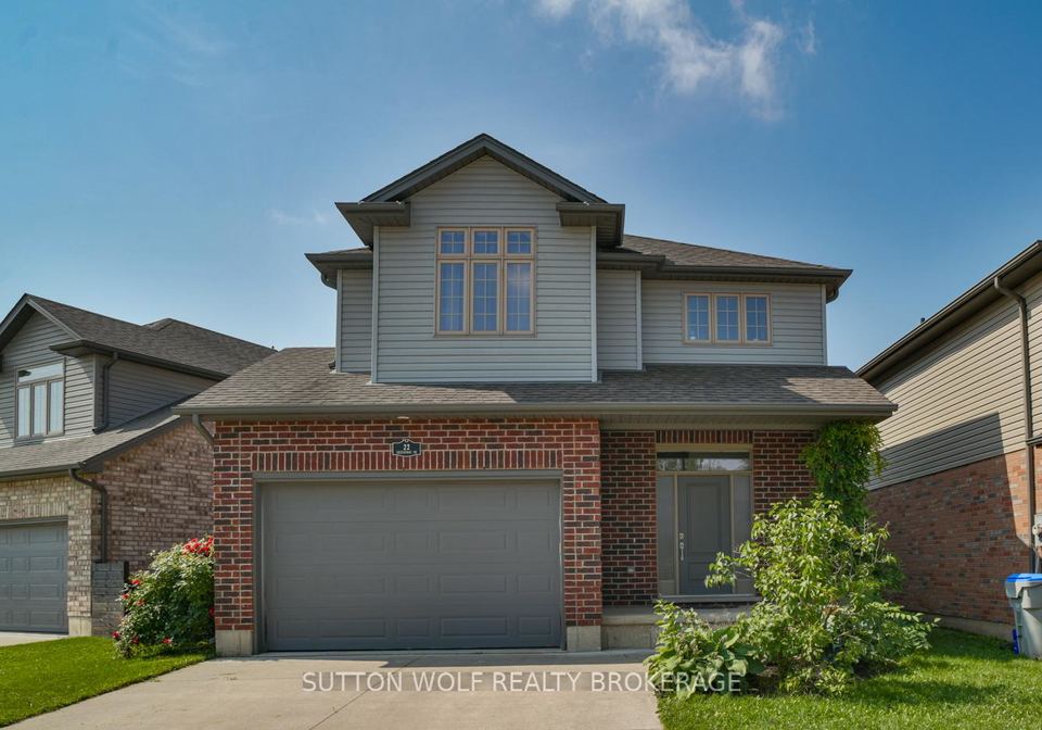 22-queensway-drive-strathroy-caradoc-ontario-x12339517