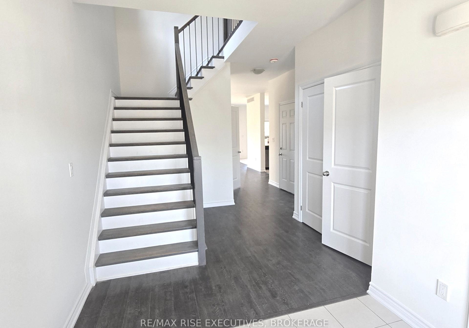 52-brennan-crescent-loyalist-ontario-x12339544