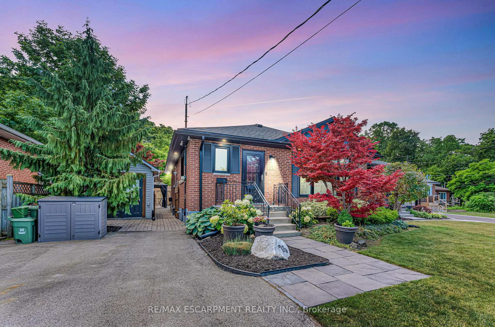 25-alba-street-hamilton-ontario-x12339622