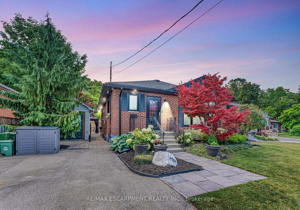 25-alba-street-hamilton-ontario-x12339622