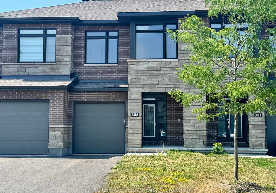 695-cairn-crescent-ottawa-ontario-x12339713