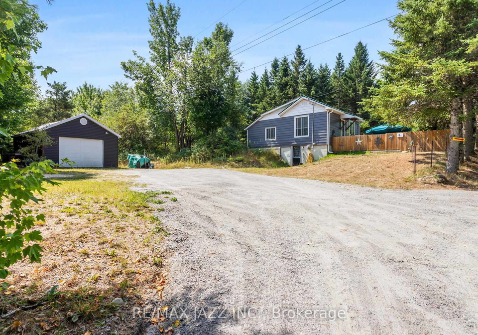 6a-moxam-road-hastings-highlands-ontario-x12339796
