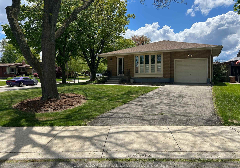 2-melody-court-hamilton-ontario-x12339907