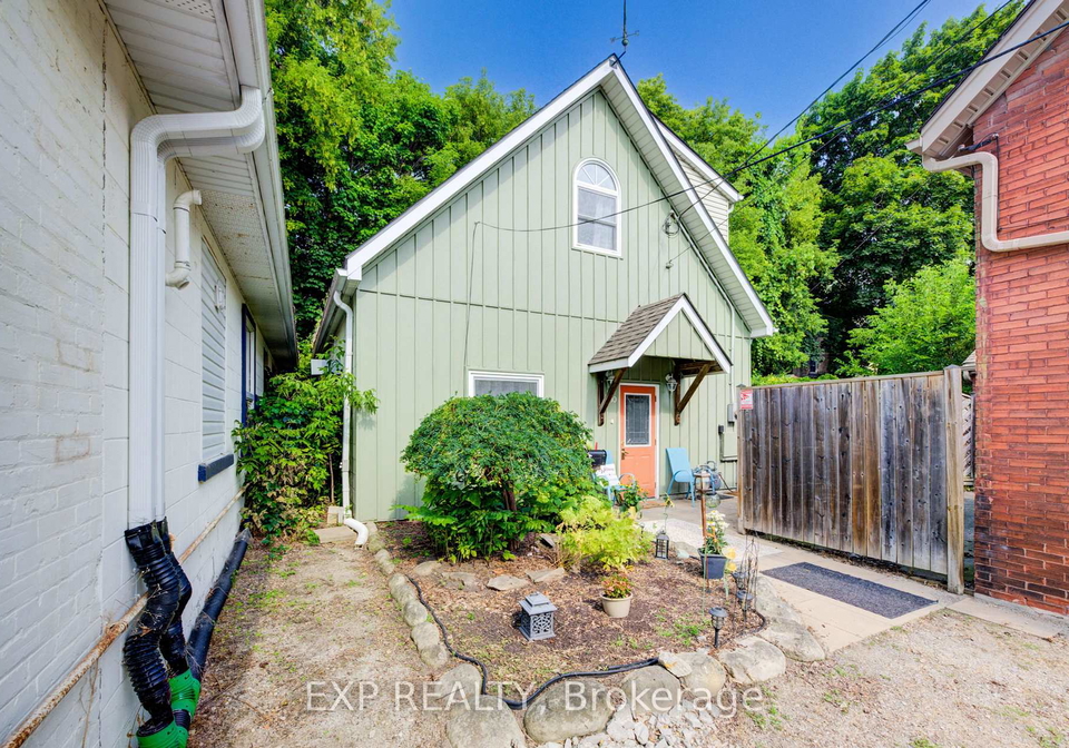 110-surrey-street-e-guelph-ontario-x12340087