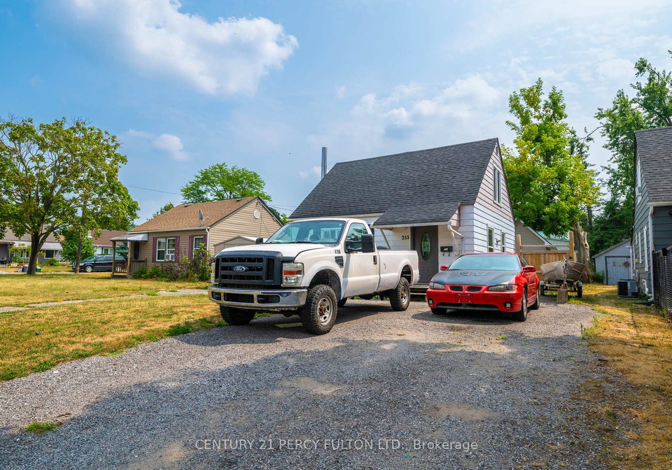 253-princess-elizabeth-crescent-kawartha-lakes-ontario-x12340435