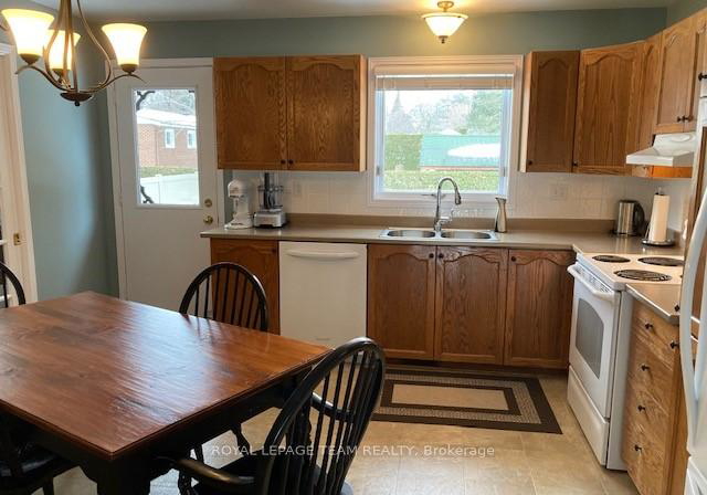 19-beverly-street-ottawa-ontario-x12340453