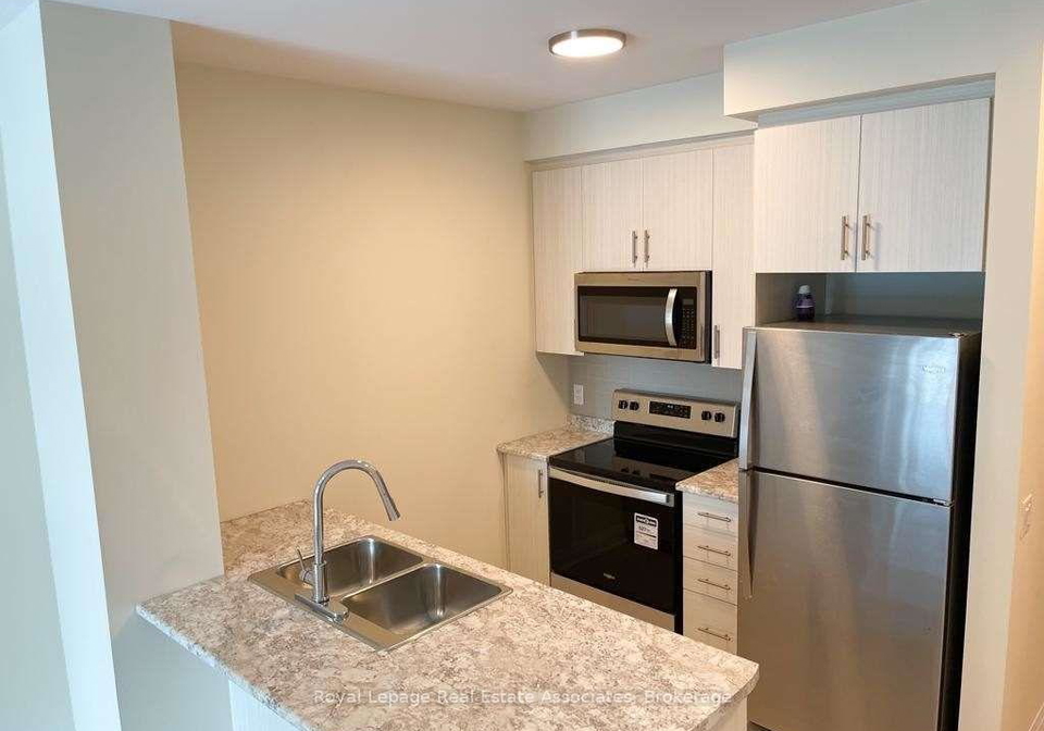16-concord-place-grimsby-ontario-x12340570