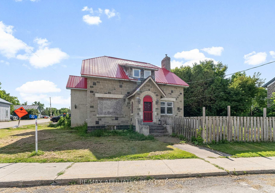 30-bennett-street-edwardsburghcardinal-ontario-x12340614