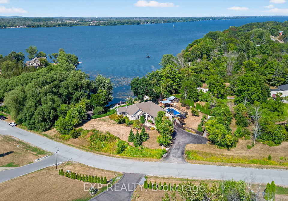 12-olde-stone-road-prince-edward-county-ontario-x12340737