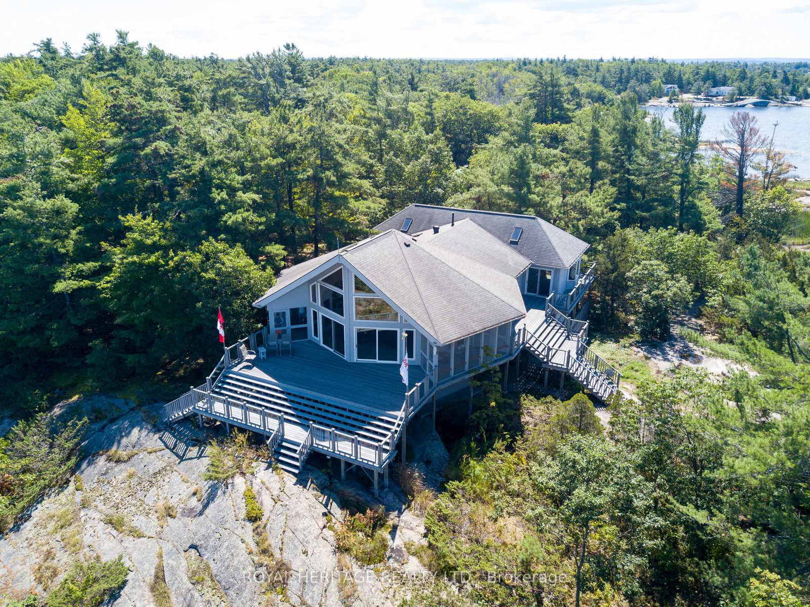 7224-is-630-island-georgian-bay-ontario-x12340972