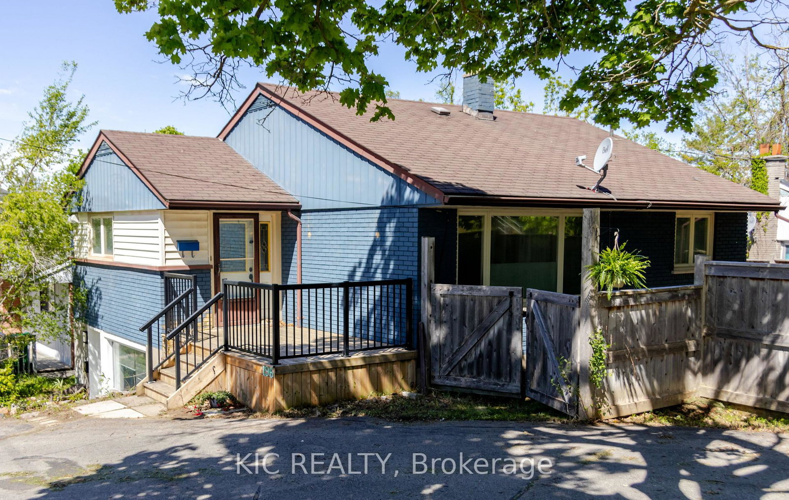 196-hunter-street-e-peterborough-east-ontario-x12341124