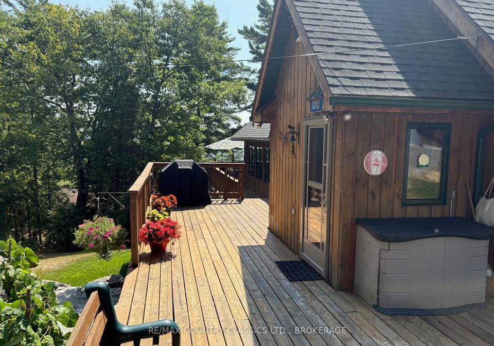 1200-south-pinnacle-point-lane-frontenac-ontario-x12341246