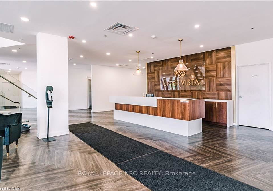 7711-green-vista-gate-niagara-falls-ontario-x12341269