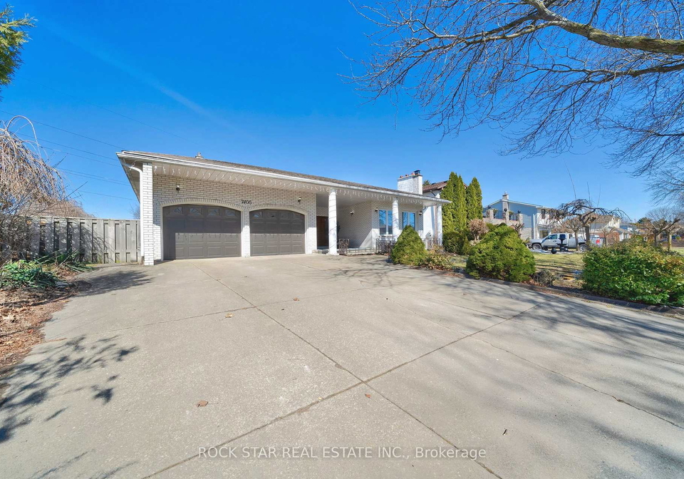 7105-york-drive-niagara-falls-ontario-x12341351